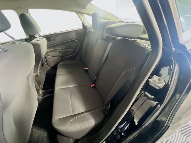 Used 2018 Ford Fiesta SE image 26