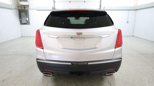 Used 2017 Cadillac XT5 Luxury w/ Driver Awareness Package AWD/4WD image 8