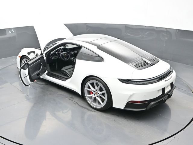 Certified 2025 Porsche 911 Carrera GTS image 27