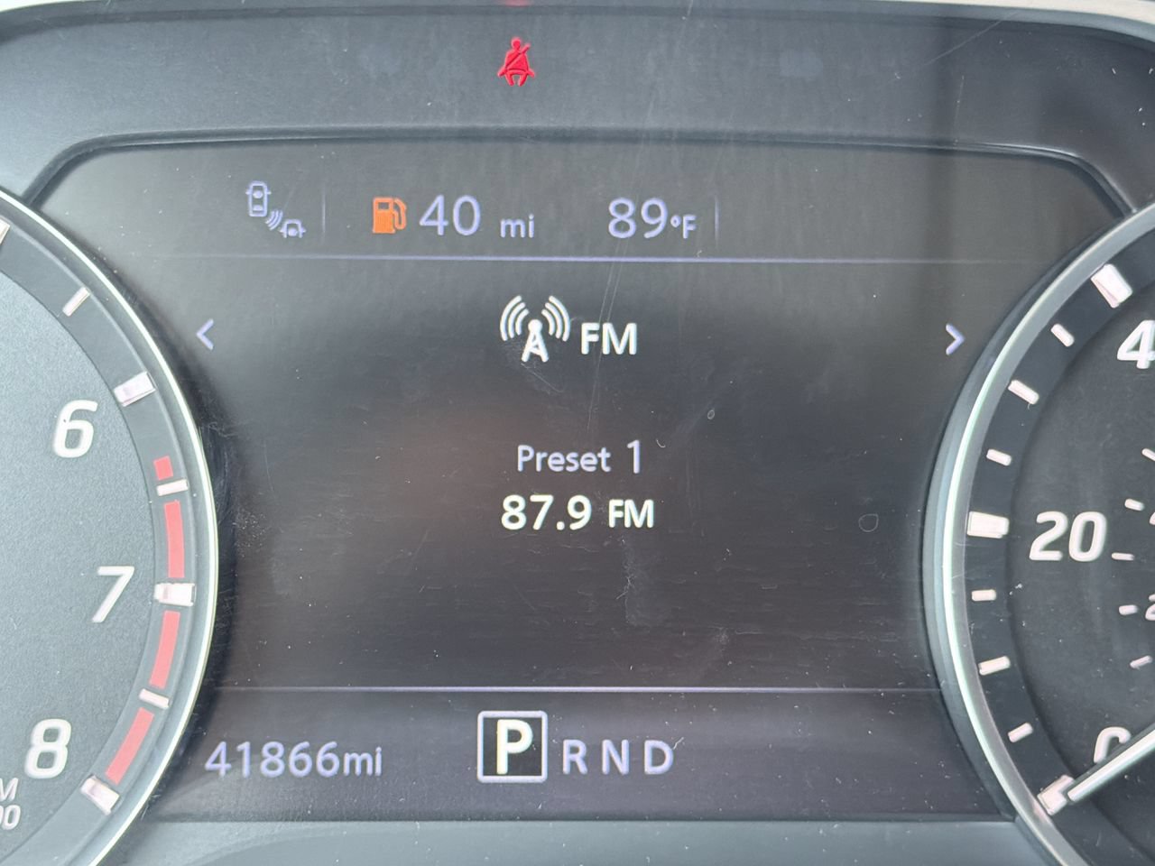 Used 2024 Nissan Titan SV w/ SV Convenience Package RWD image 14