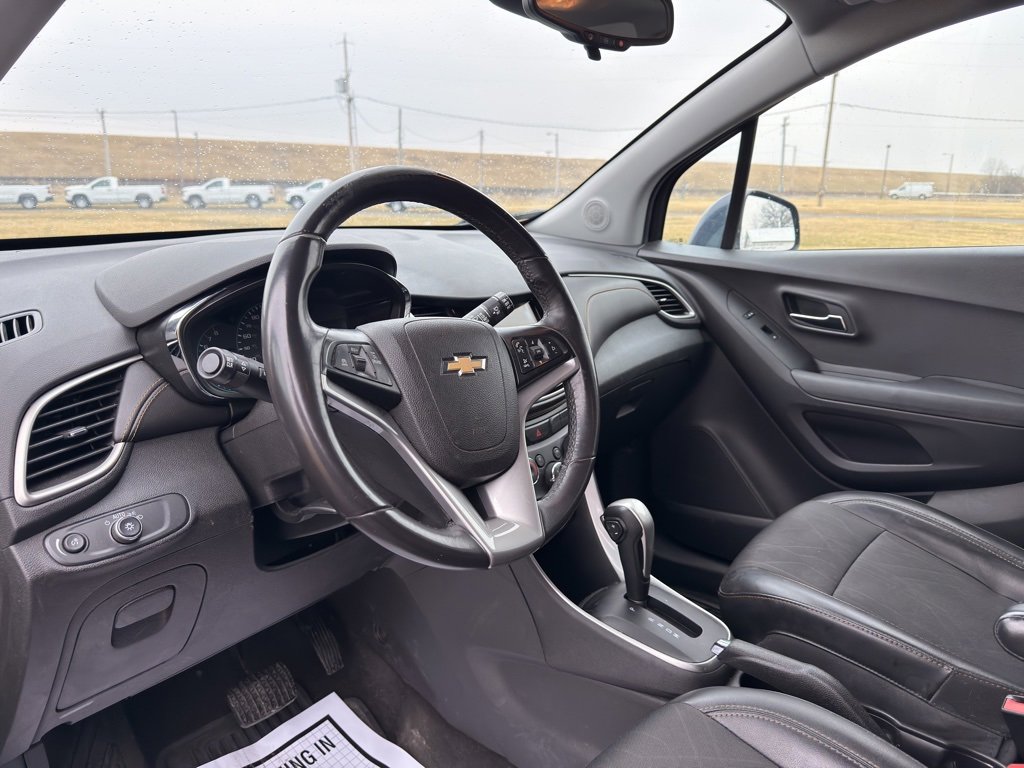 Used 2018 Chevrolet Trax LT w/ Driver Confidence Package image 30