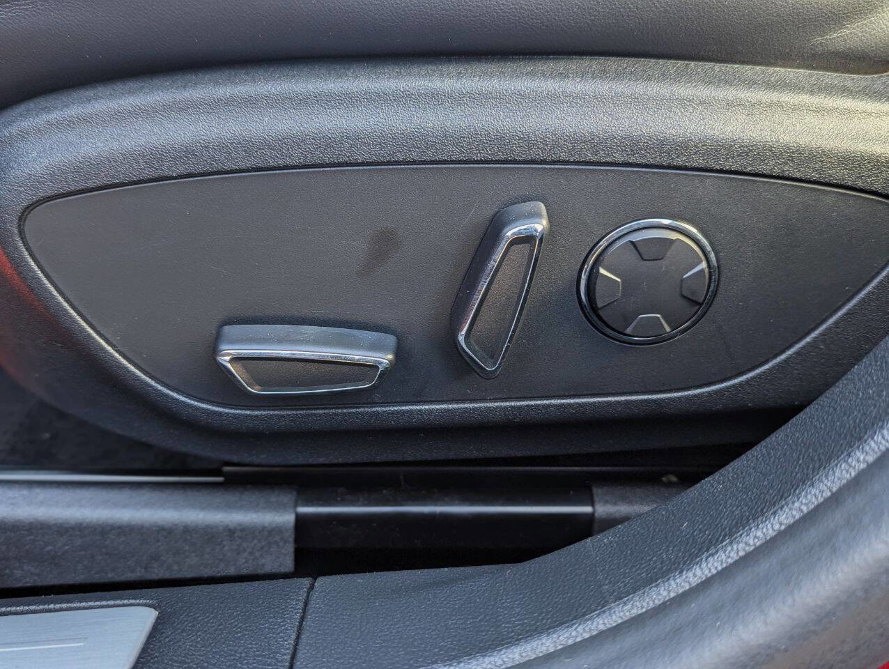 Used 2019 Lincoln MKZ Reserve w/ Reserve Plus Package image 28