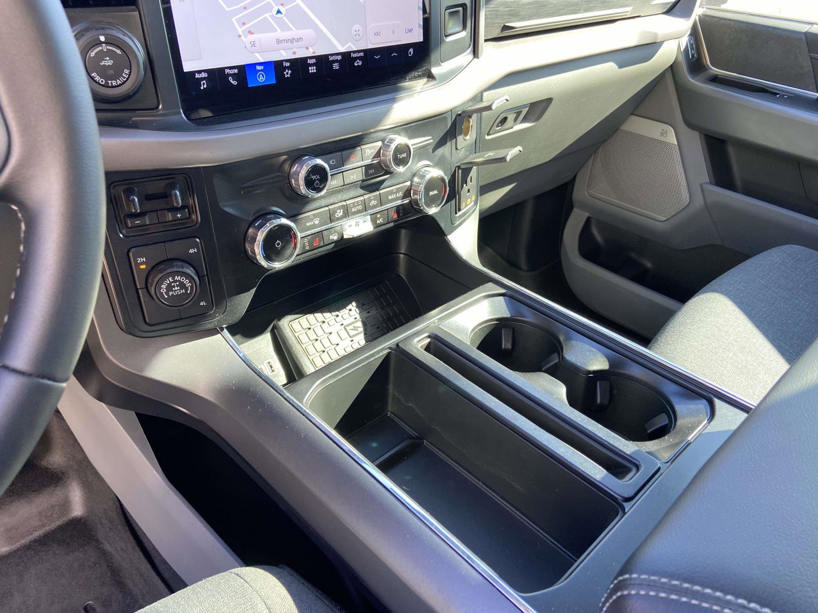 Used 2025 Ford F150 XLT w/ Equipment Group 303A High image 18