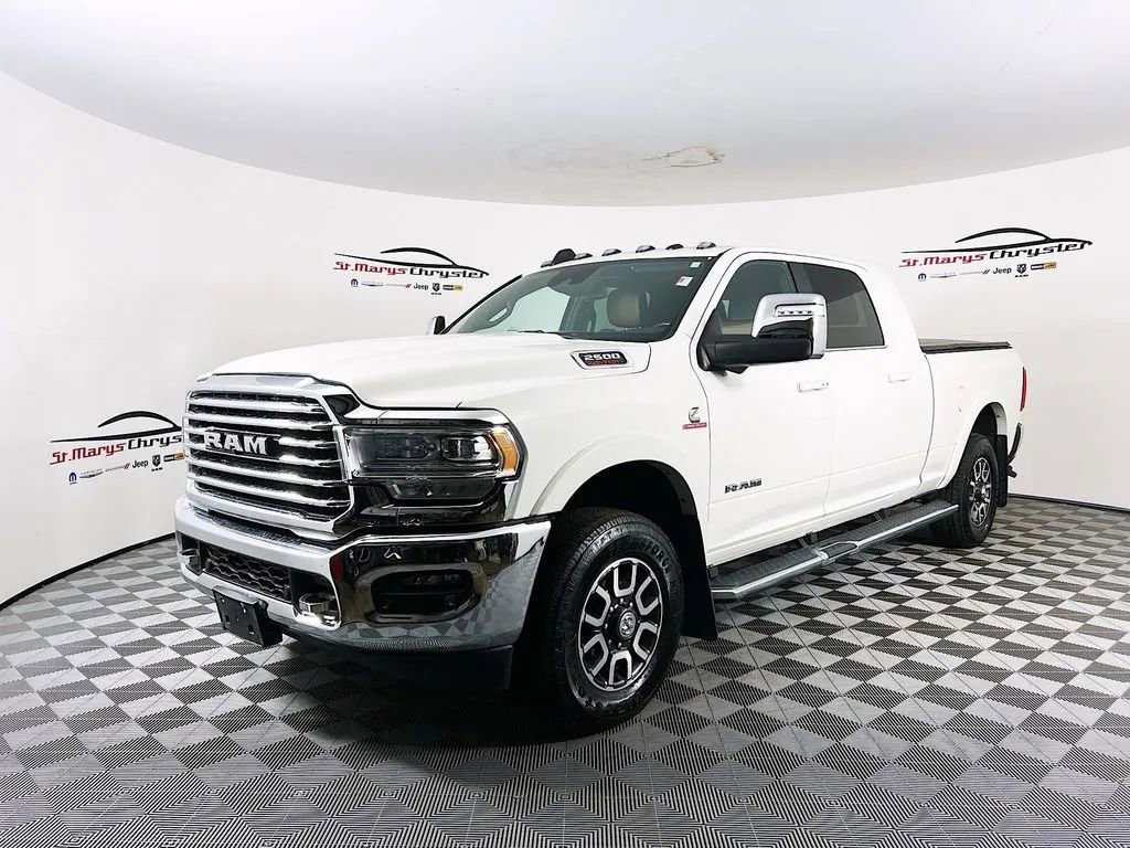 Used 2023 RAM 2500 Limited AWD/4WD image 4