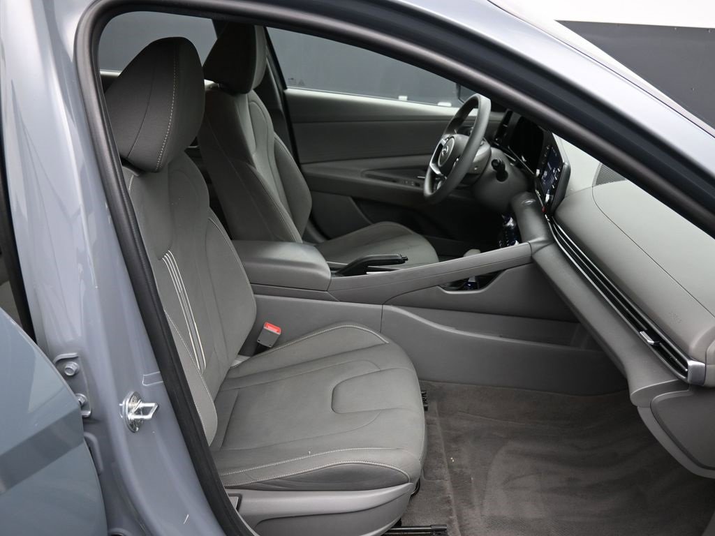 Certified 2022 Hyundai Elantra SEL w/ Cargo Package image 24