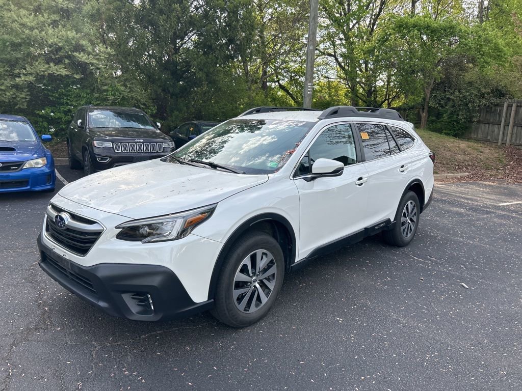 Used 2022 Subaru Outback Premium image 10
