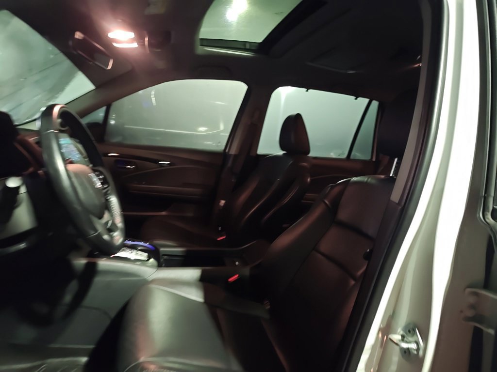 Used 2021 Honda Pilot Touring image 9