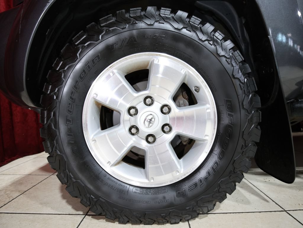 Used 2011 Toyota Tacoma 4x4 Double Cab w/ TRD Sport Pkg image 7
