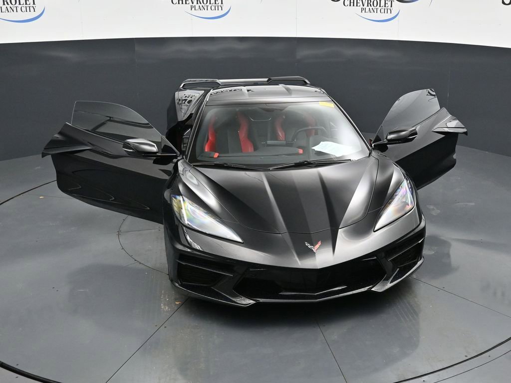 Used 2021 Chevrolet Corvette Stingray Preferred Cpe w/ Body-Color Dual Roof Package RWD image 25