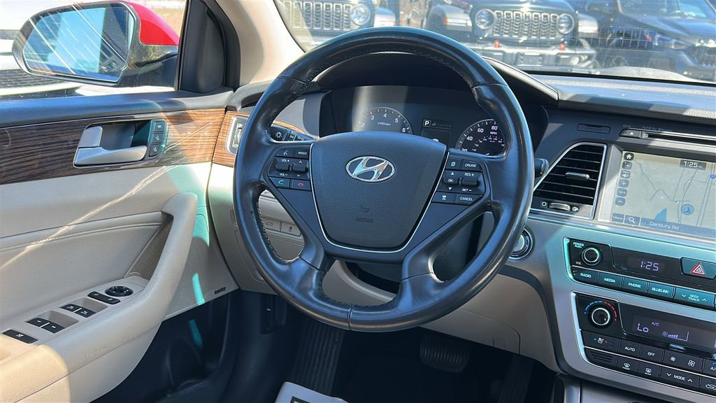 Used 2017 Hyundai Sonata Limited w/ Ultimate Package 04 image 27