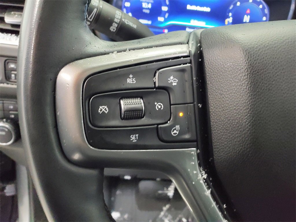 Used 2023 Chevrolet Suburban Z71 w/ Luxury Package image 17