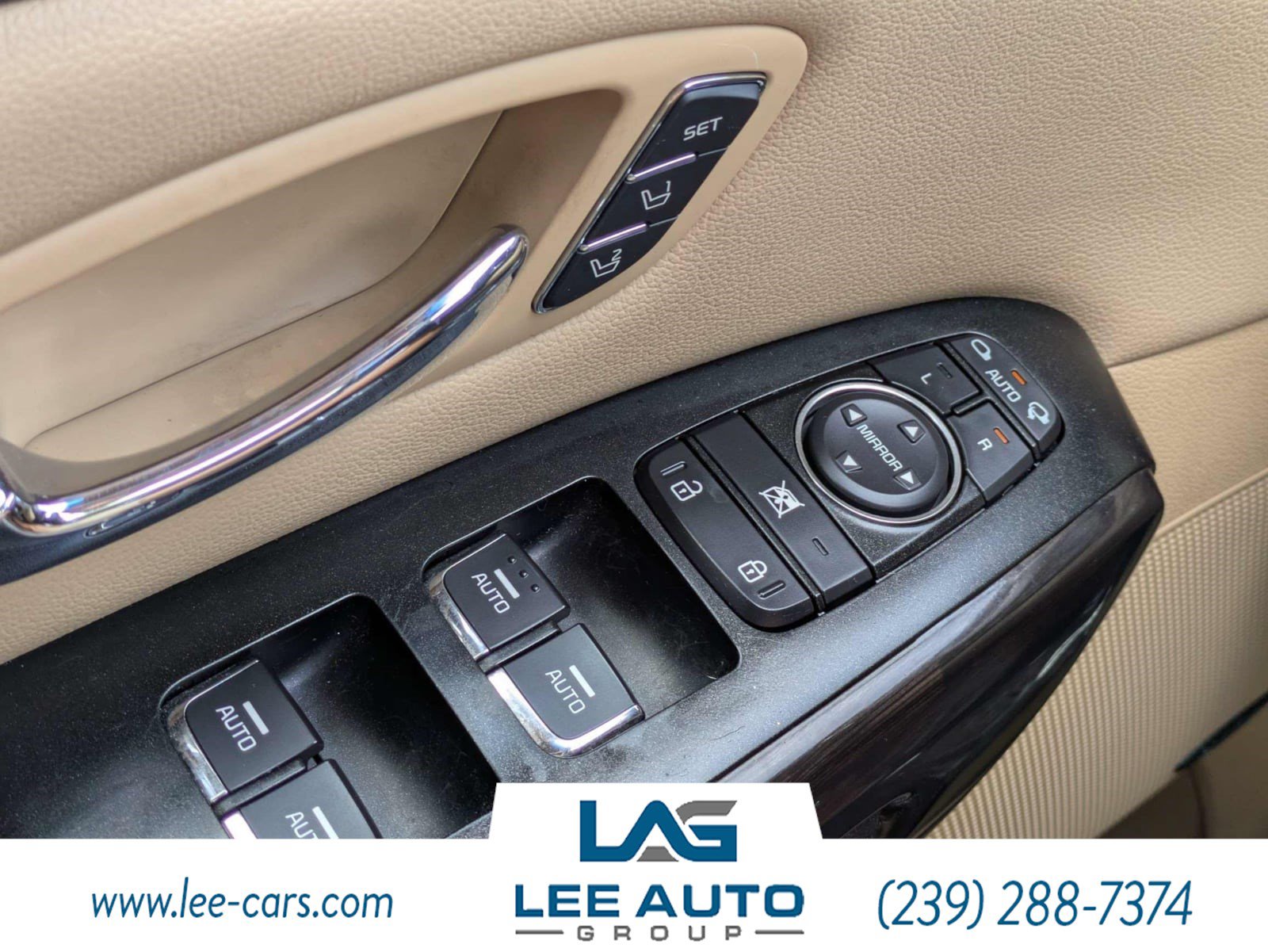 Used 2017 Kia Sedona SX Limited w/ Option Group 030 FWD image 20