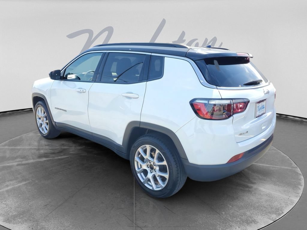 Used 2025 Jeep Compass Limited AWD/4WD image 6