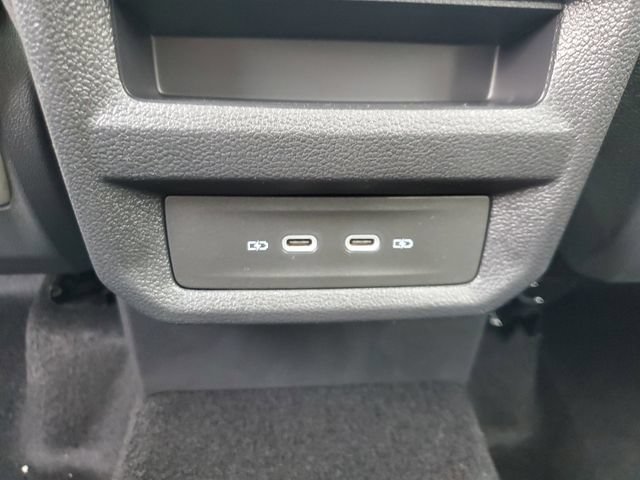 New 2026 Volkswagen Taos SE FWD image 12
