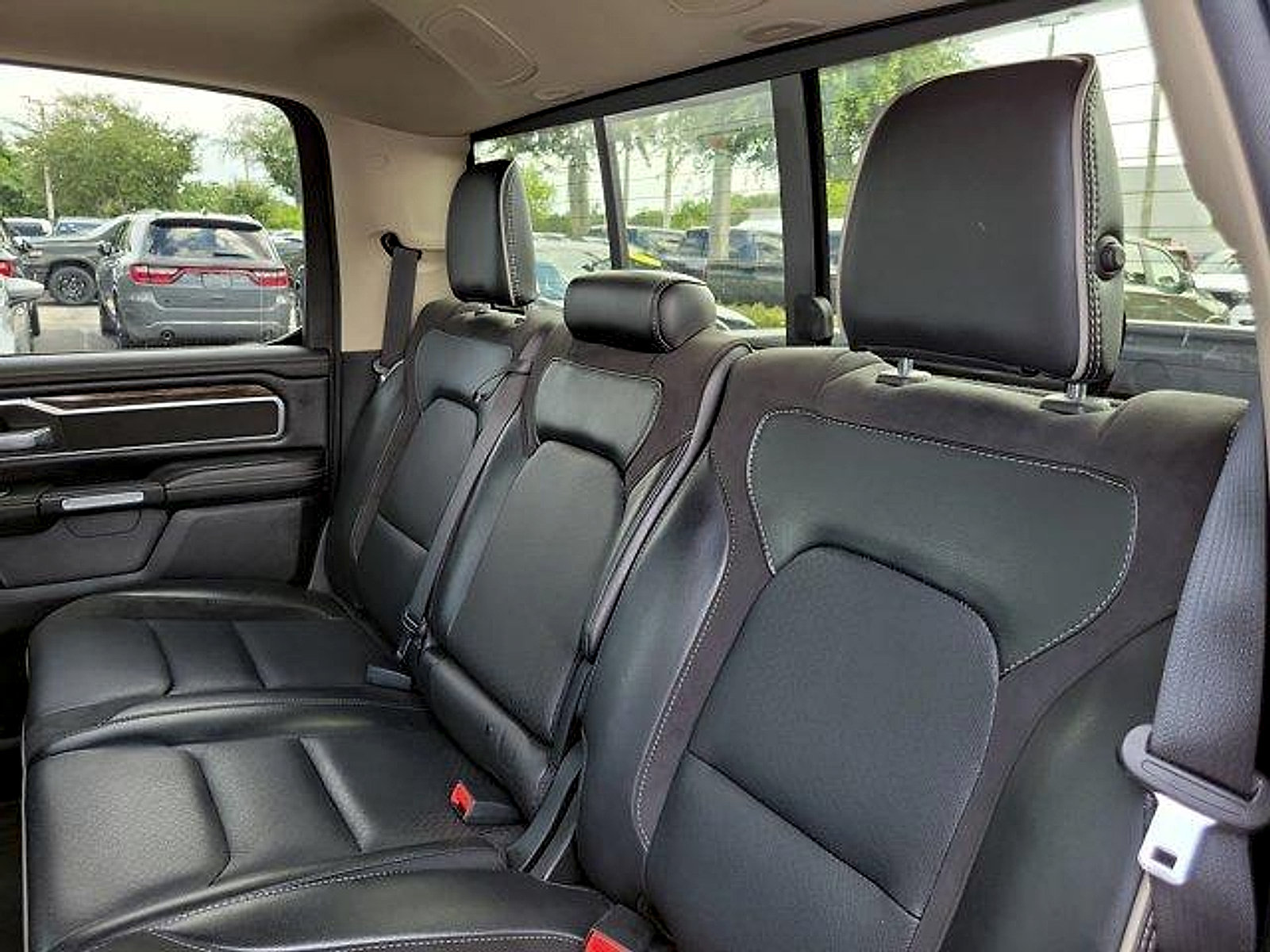 Used 2020 RAM 1500 Laramie AWD/4WD image 13