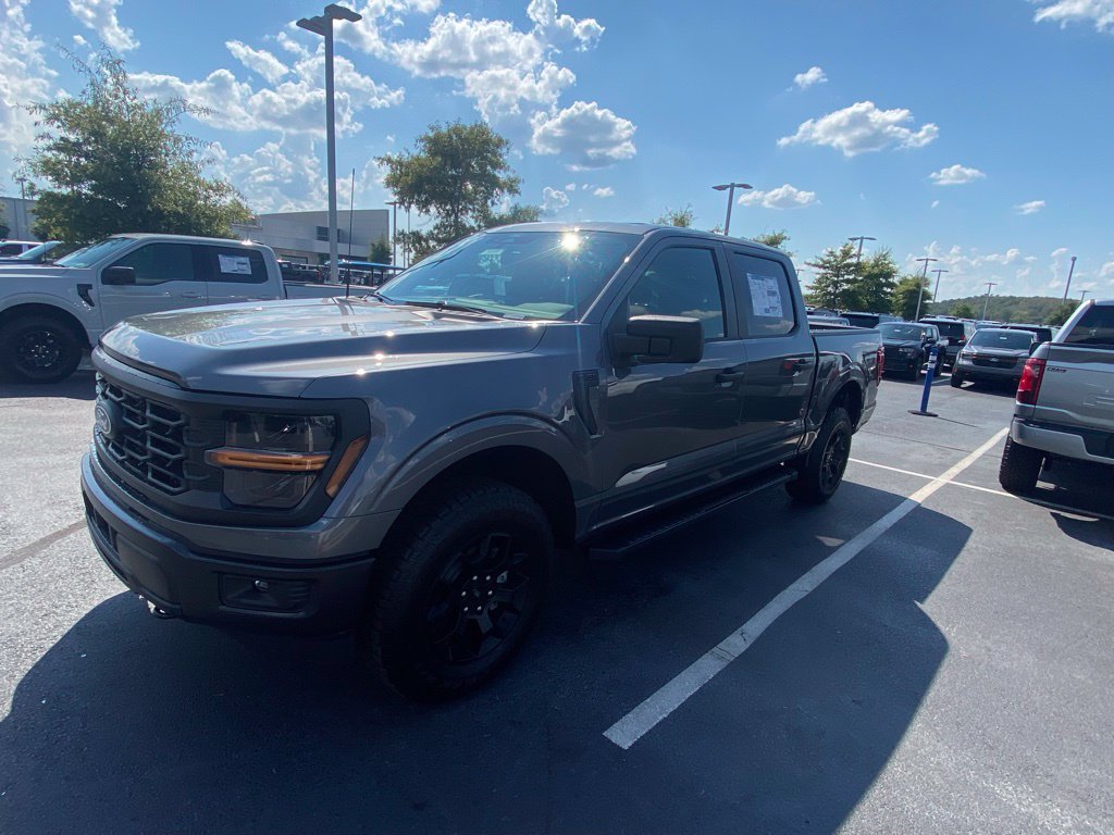 New 2026 Ford F150 STX w/ Equipment Group 201A FX4 AWD/4WD image 3