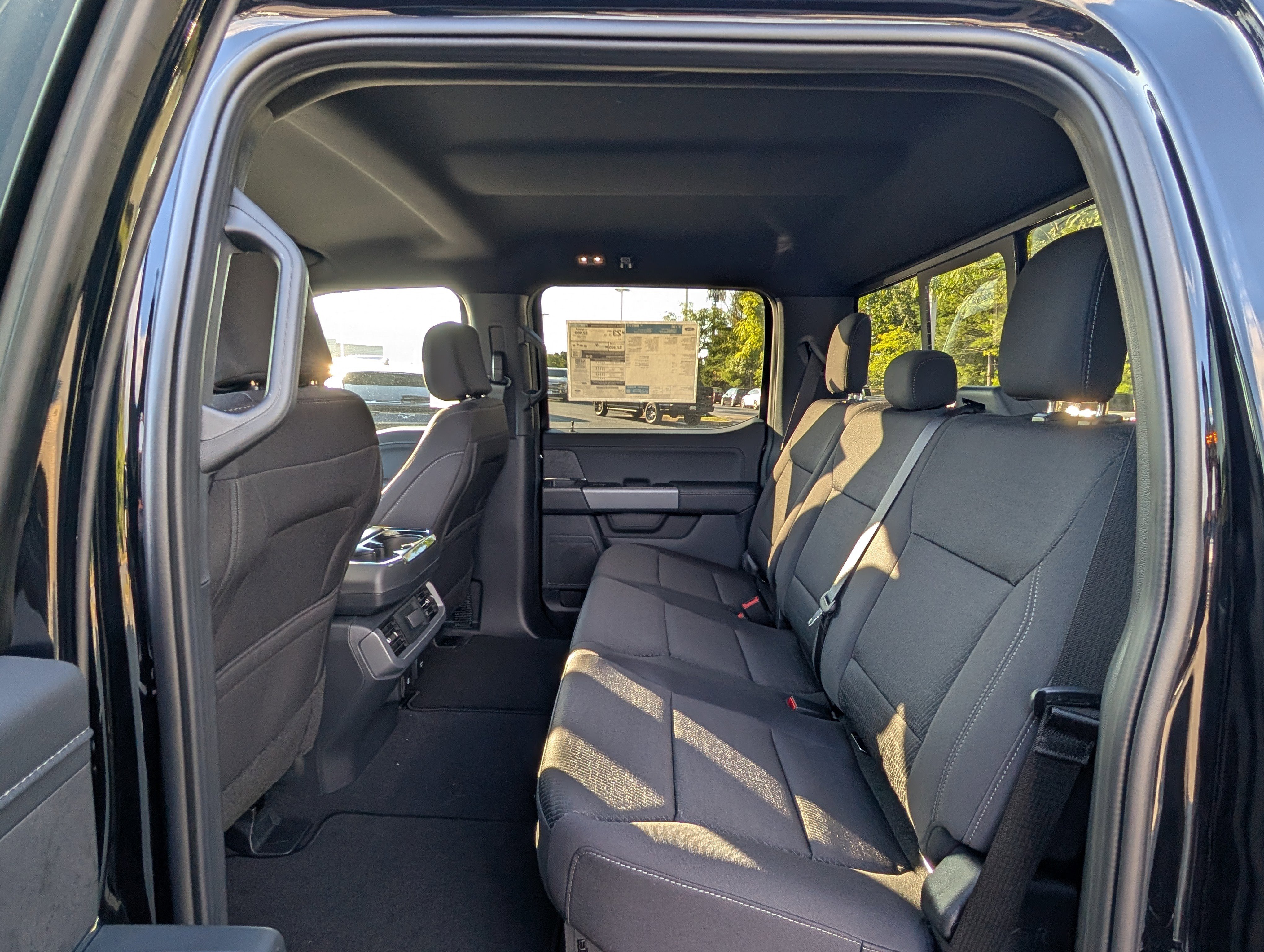 New 2025 Ford F150 XLT w/ Equipment Group 302A MID image 11