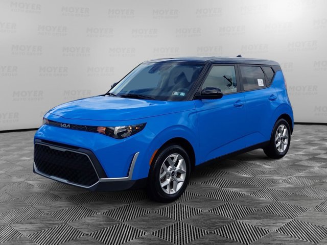 Certified 2025 Kia Soul S FWD image 1