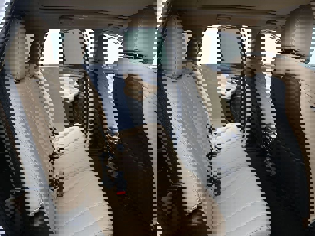 Used 2023 Acura MDX FWD w/ Technology Package image 18