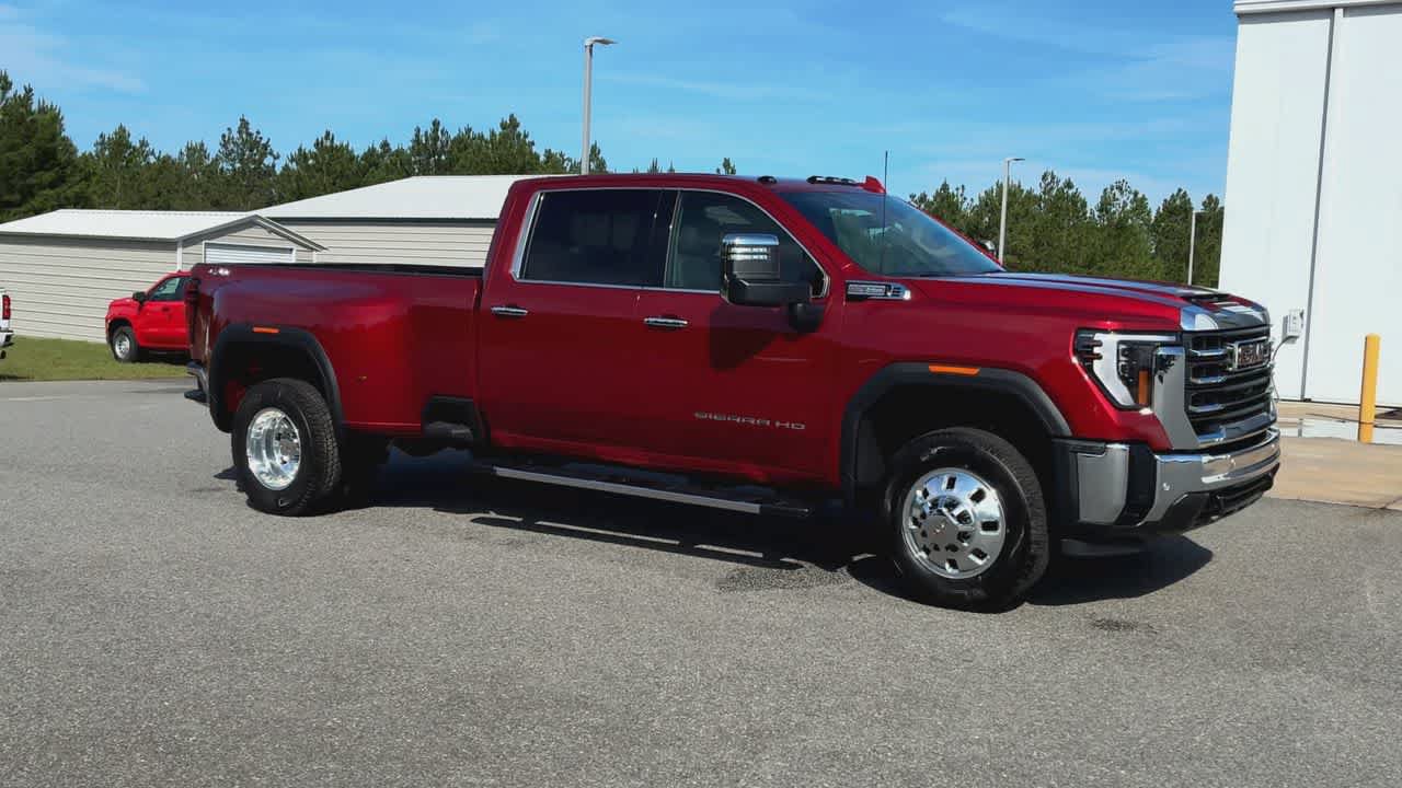 New 2026 GMC Sierra 3500 SLT w/ SLT Premium Package AWD/4WD image 2