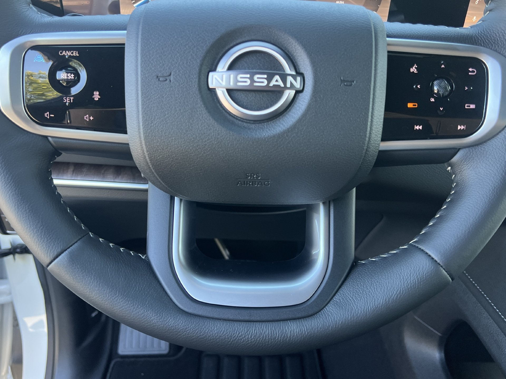 New 2026 Nissan Armada SL AWD/4WD image 10