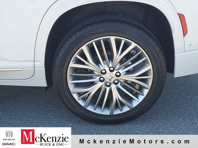New 2027 Buick Enclave Avenir w/ LPO, Floor Liner Package FWD image 36