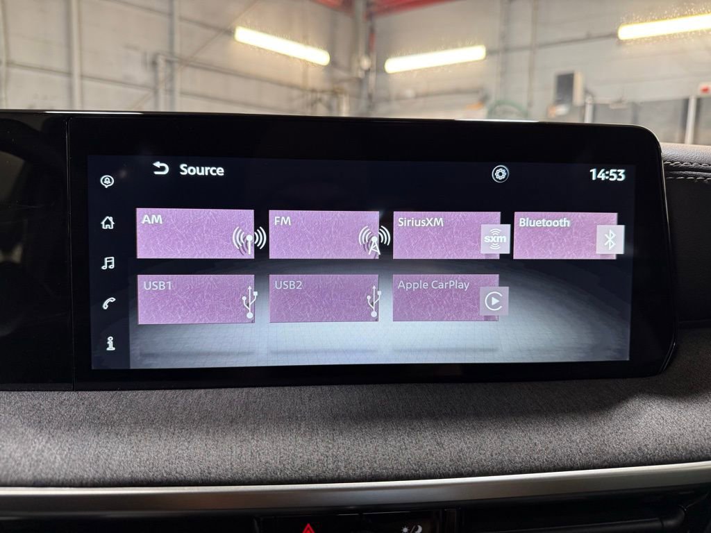 Used 2025 Nissan Kicks SV w/ Charging Package image 10