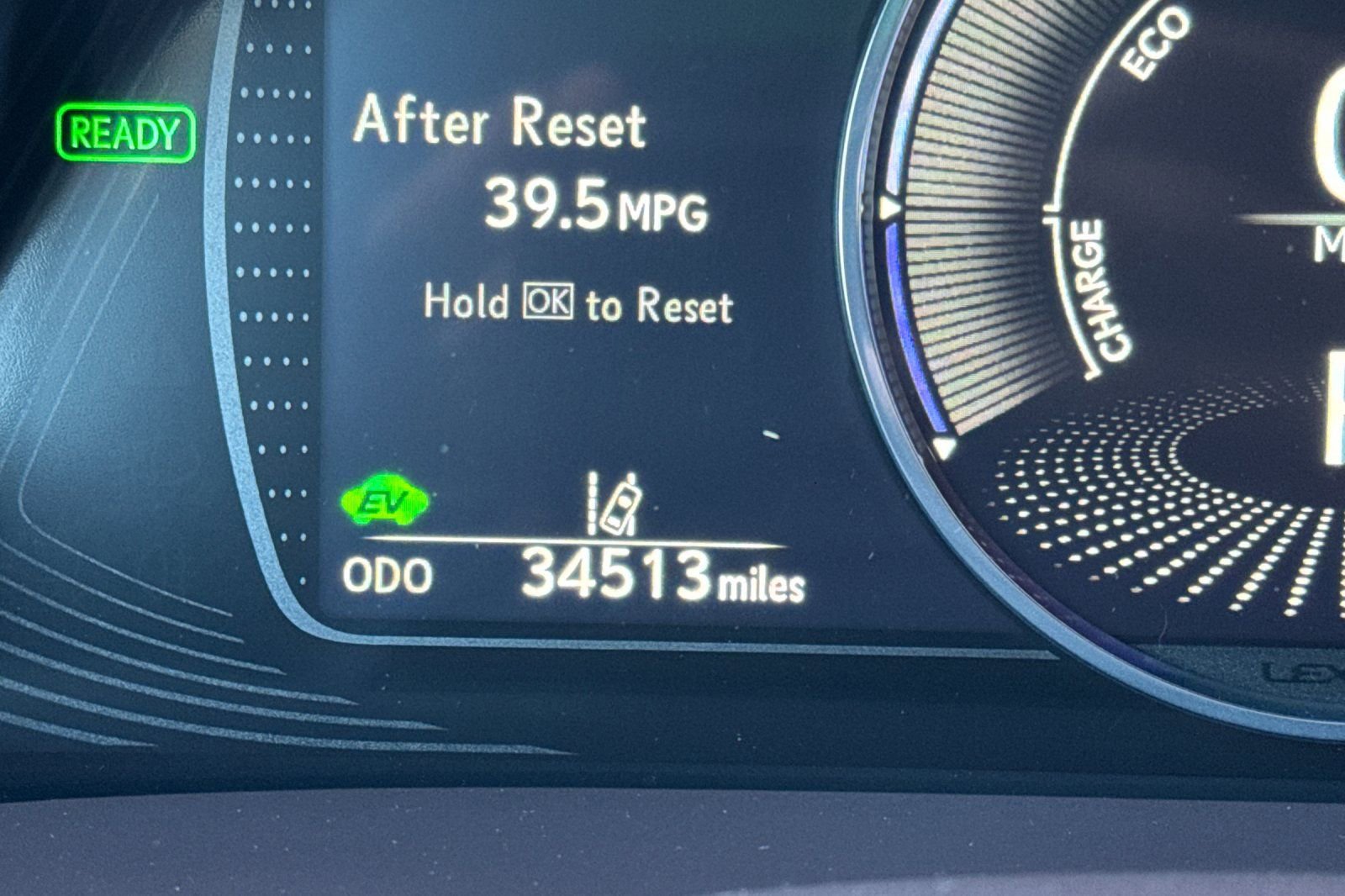 Used 2019 Lexus ES 300h w/ Accessory Package 2 image 29