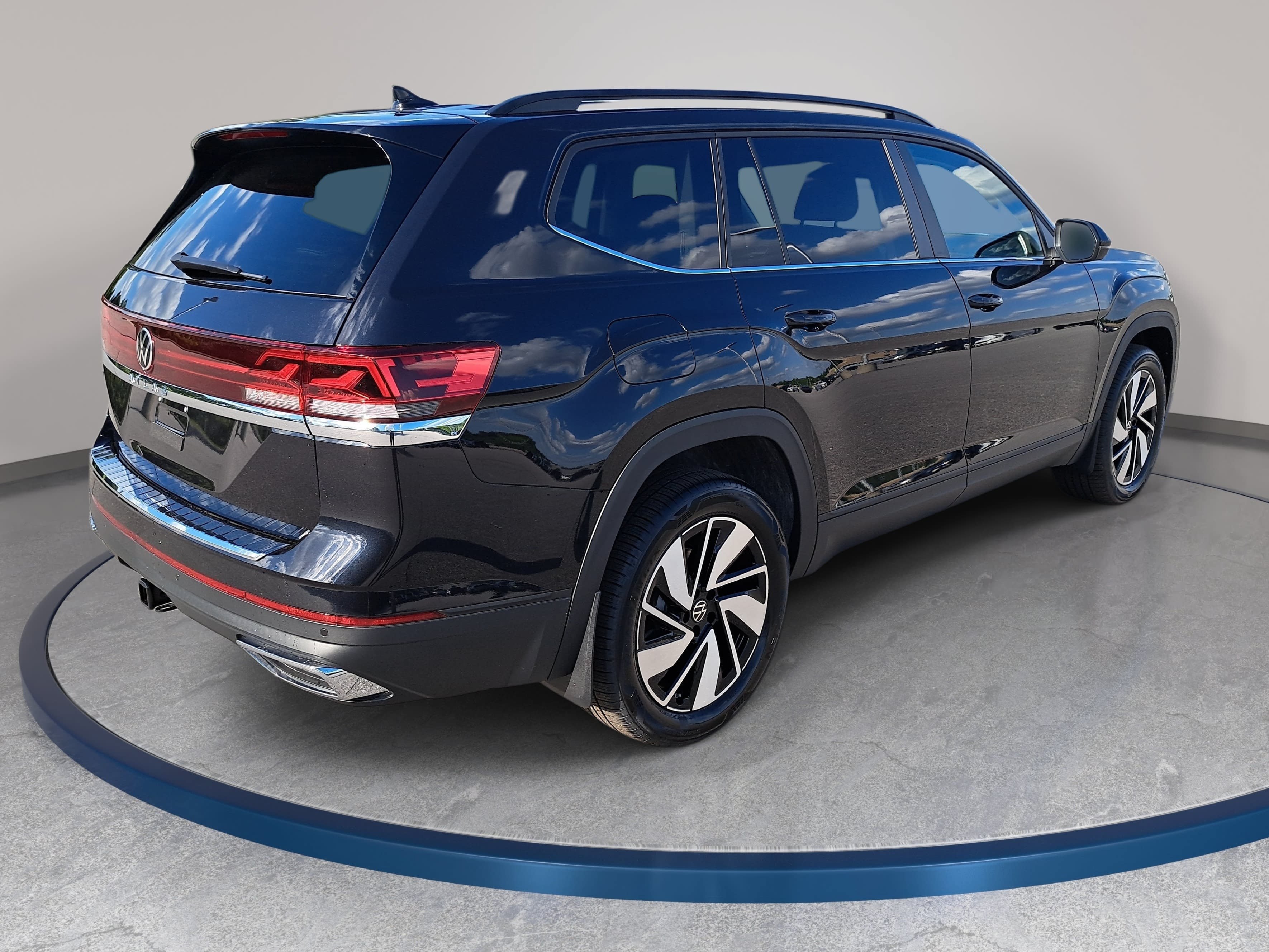 New 2026 Volkswagen Atlas SE FWD image 5