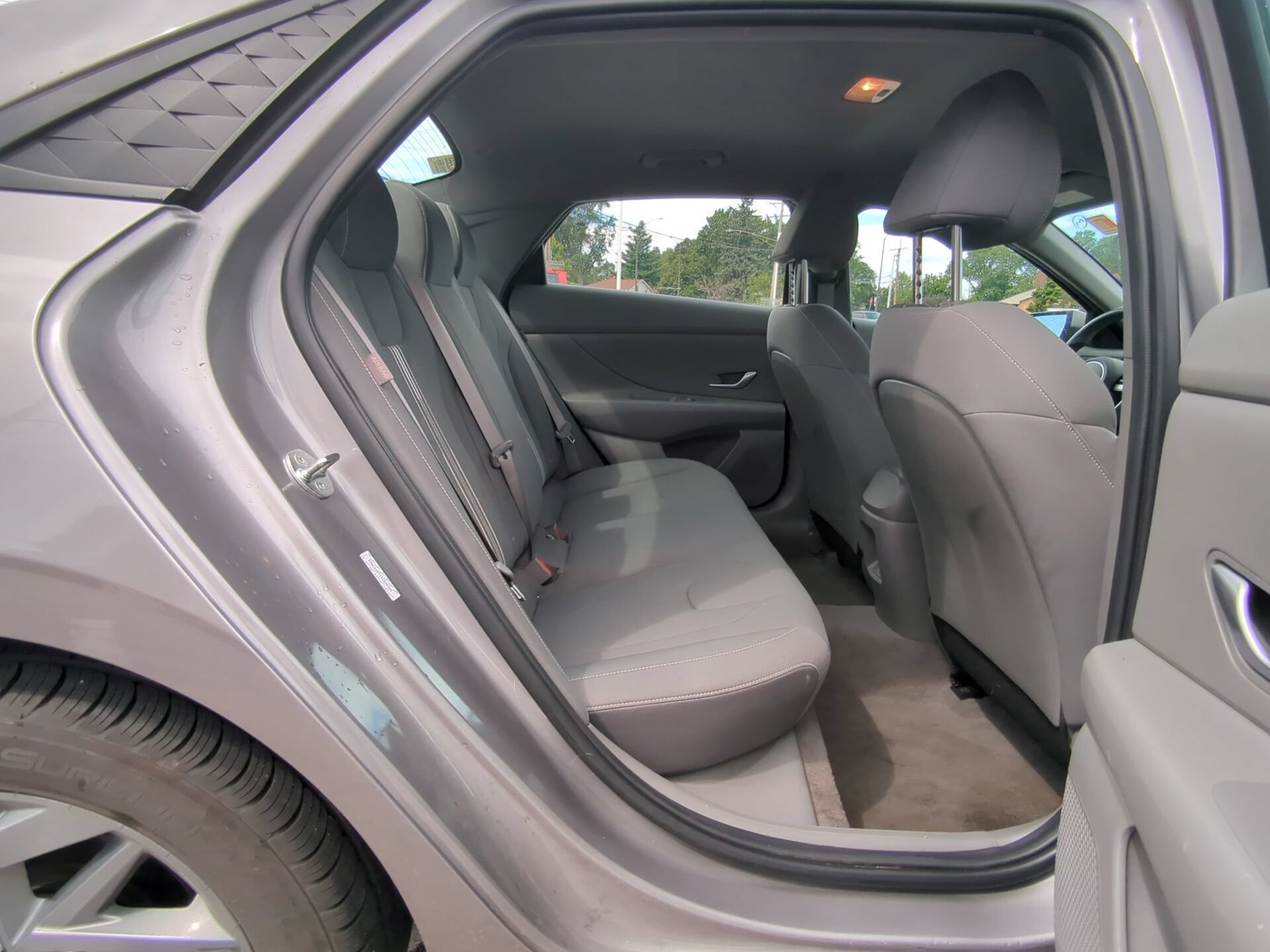 Used 2024 Hyundai Elantra SEL FWD image 10