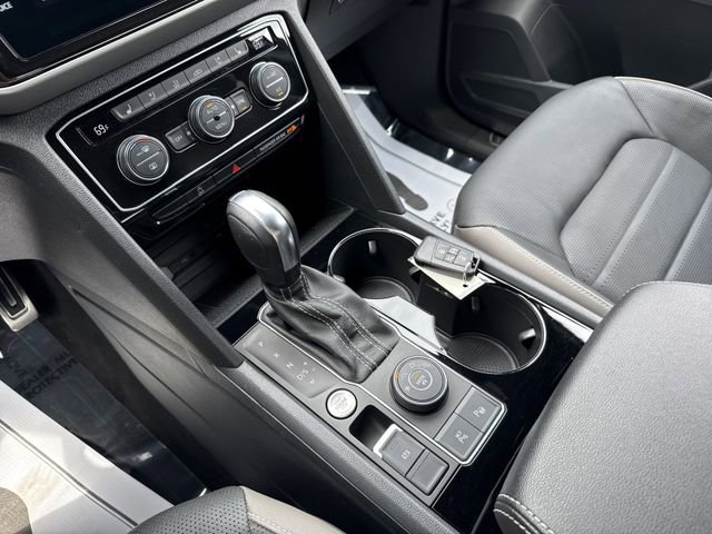 Used 2021 Volkswagen Atlas Cross Sport SEL Premium R-Line image 38