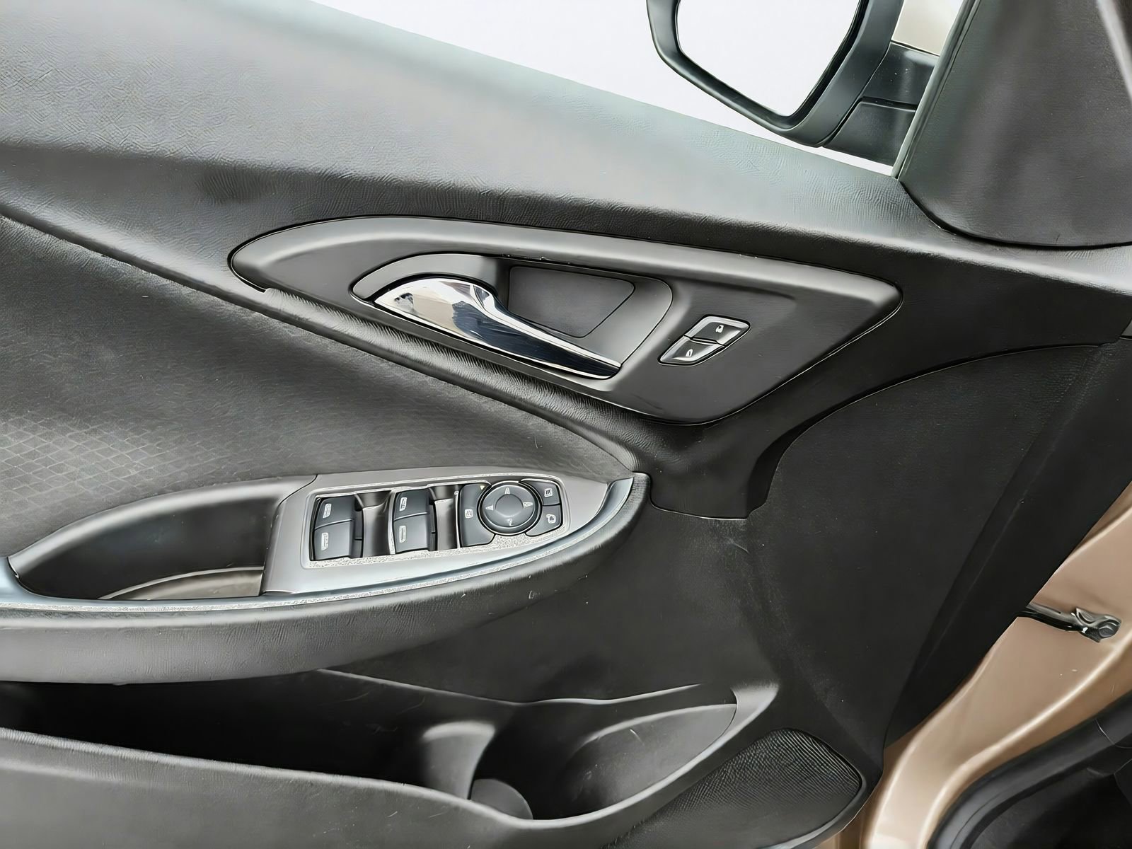 Used 2018 Chevrolet Malibu LT FWD image 19