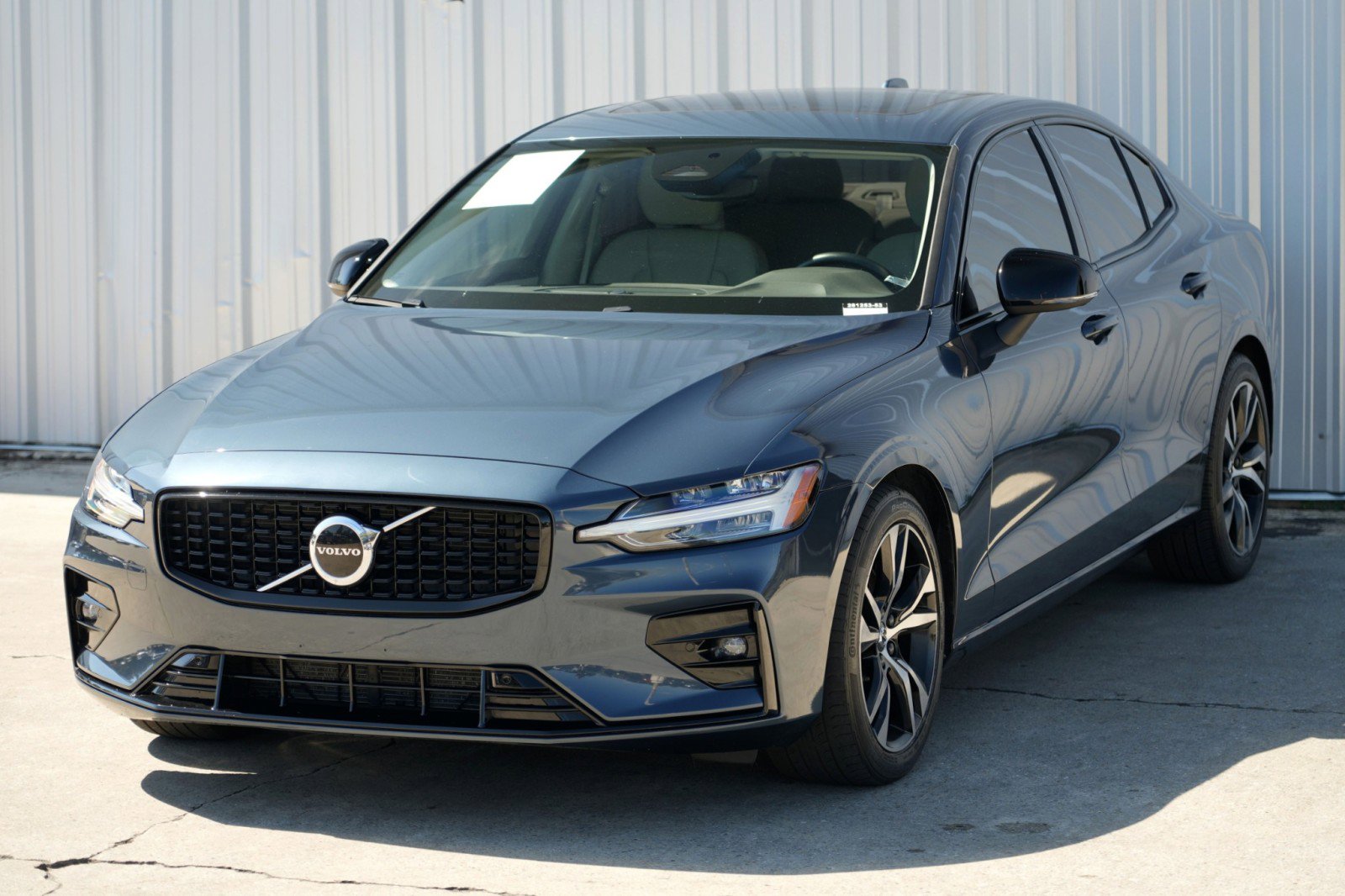 Used 2024 Volvo S60 B5 Core image 45