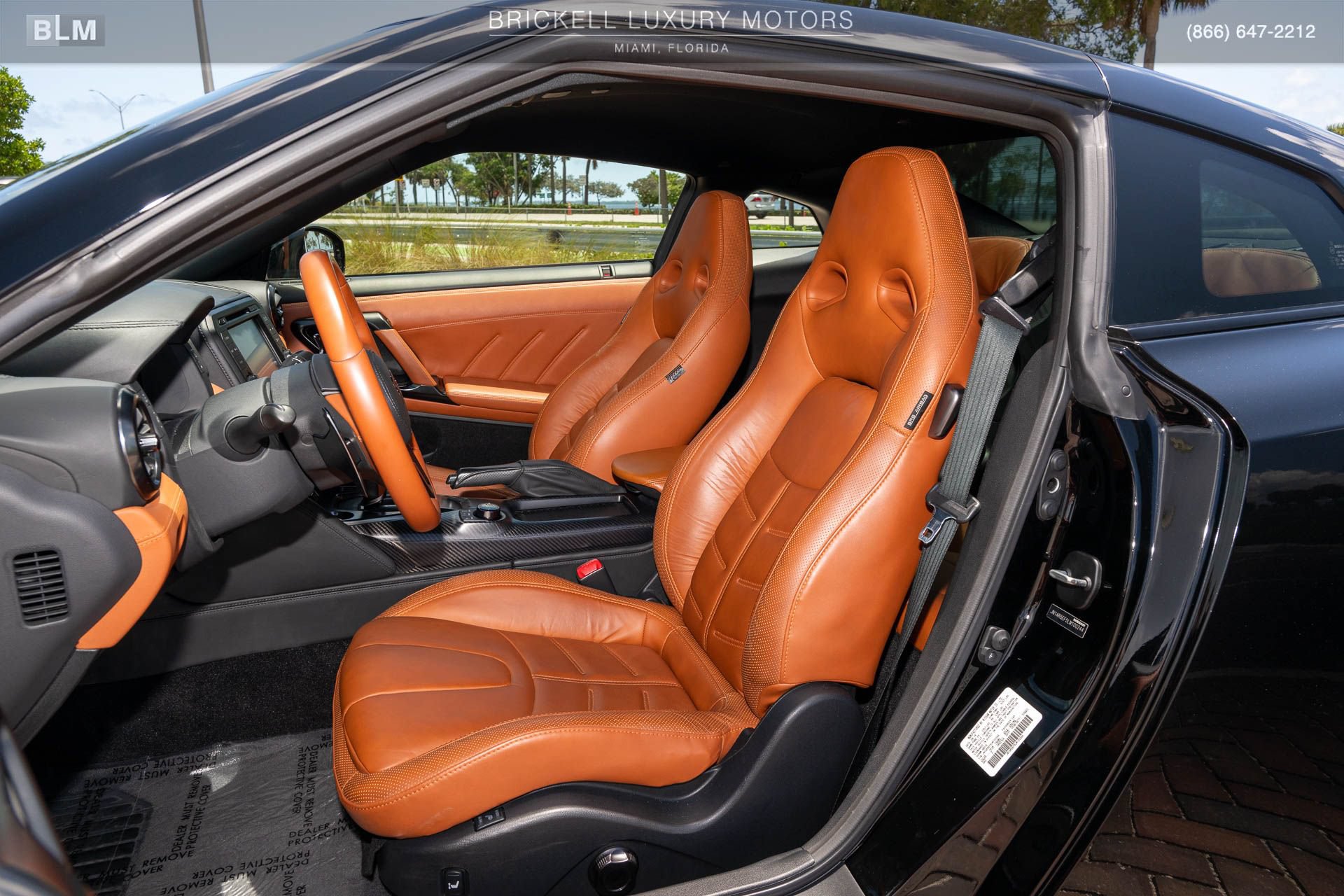 Used 2020 Nissan GT-R Premium w/ Premium Interior Package AWD/4WD image 7