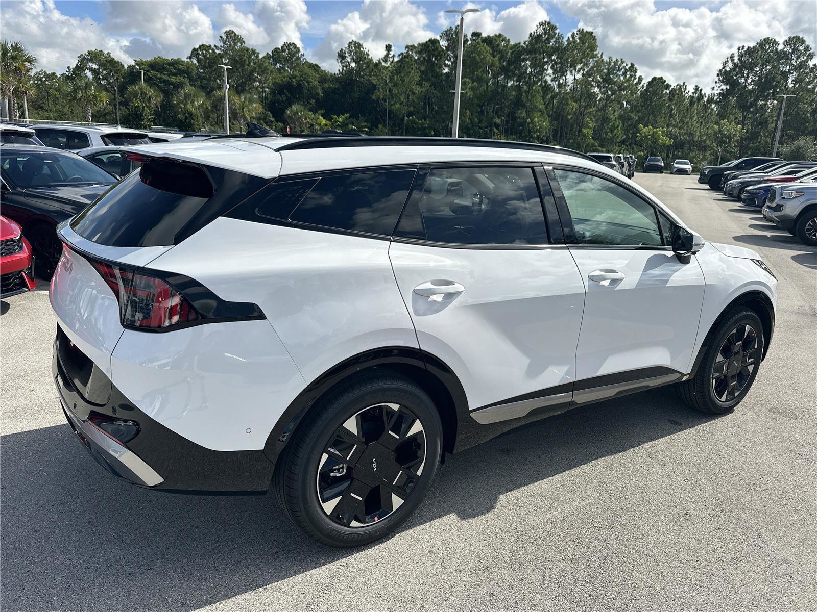 New 2026 Kia Sportage SX image 4