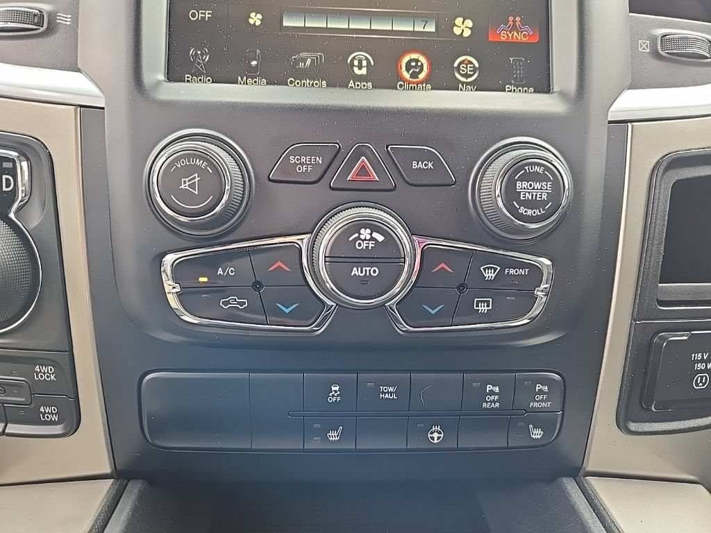 Used 2017 RAM 1500 Big Horn AWD/4WD image 28