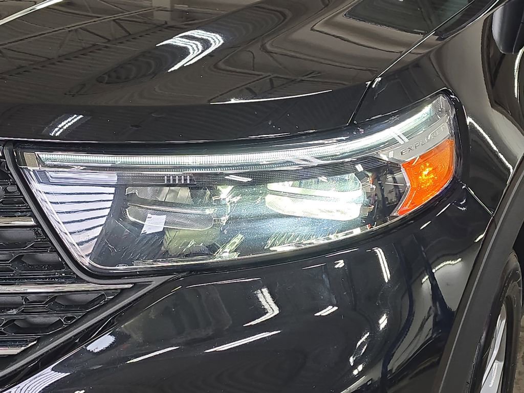 Used 2023 Ford Explorer XLT w/ Equipment Group 202A image 34