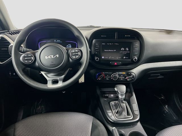 Certified 2025 Kia Soul LX image 21