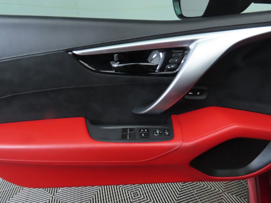 Used 2017 Acura NSX image 23