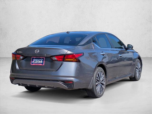 Used 2024 Nissan Altima 2.5 SV image 5