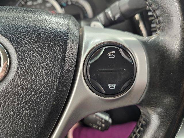 Used 2014 Toyota Camry SE FWD image 12