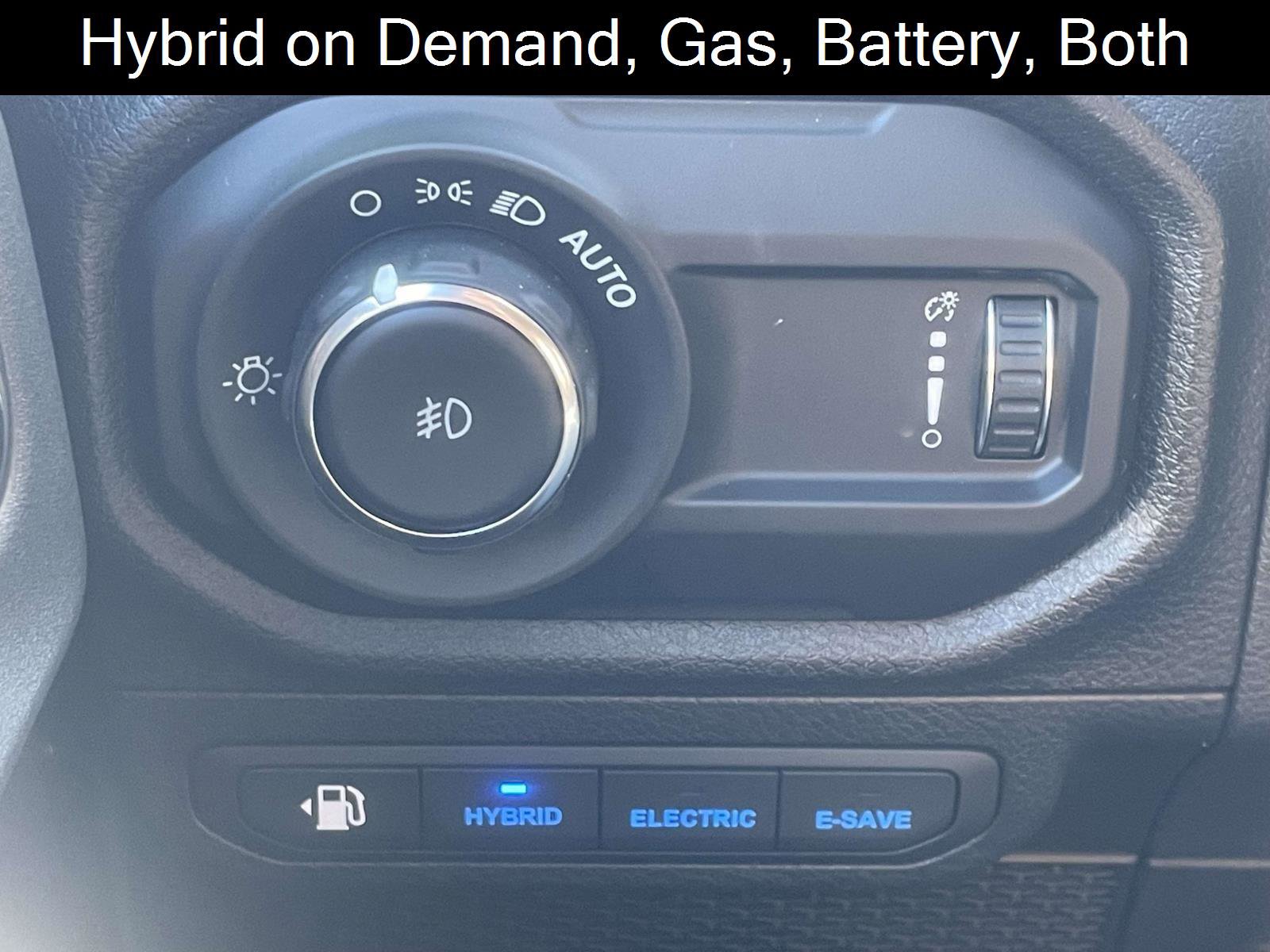 Used 2025 Jeep Wrangler Willys image 12