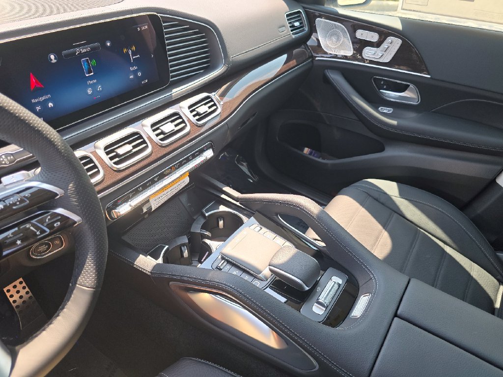 New 2026 Mercedes-Benz GLS 450 4MATIC image 32