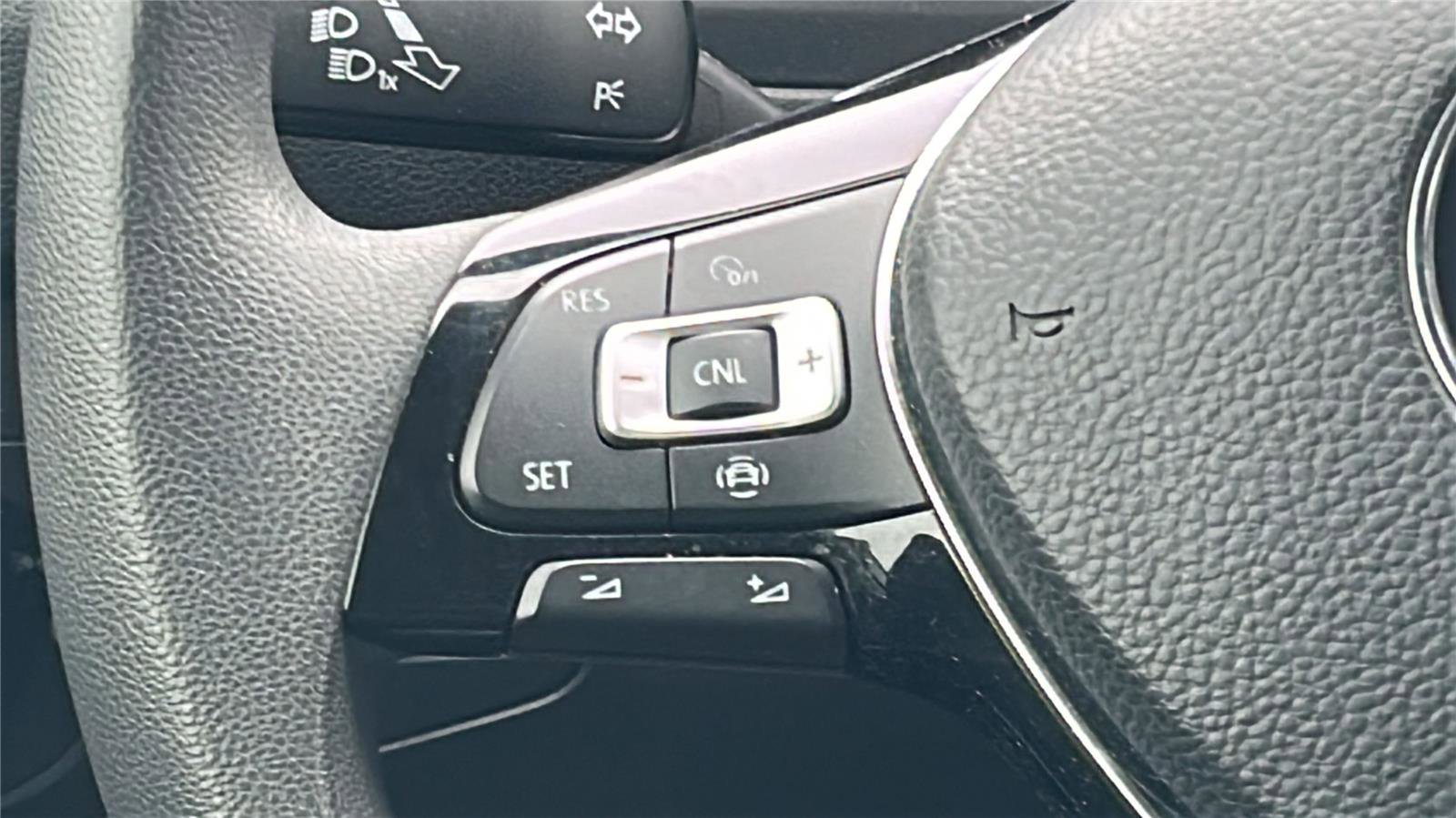 Used 2021 Volkswagen Tiguan S image 12