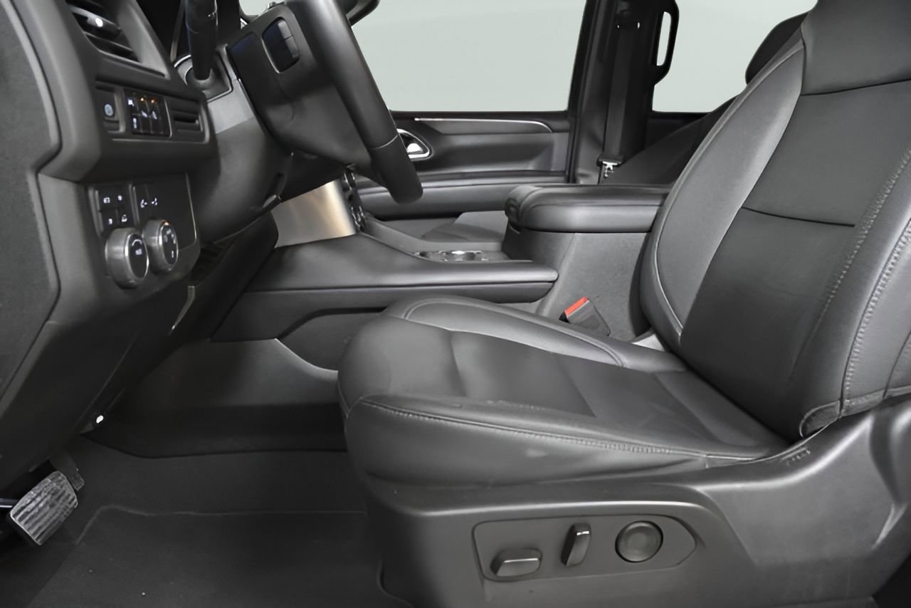 Used 2023 Chevrolet Tahoe LT image 9