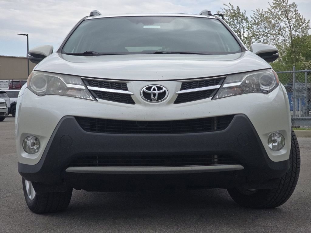 Used 2014 Toyota RAV4 Limited w/ Technology Package AWD/4WD image 10