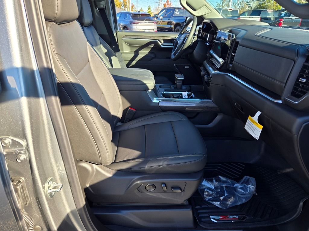 New 2026 Chevrolet Silverado 1500 LTZ w/ LTZ Premium Package image 4
