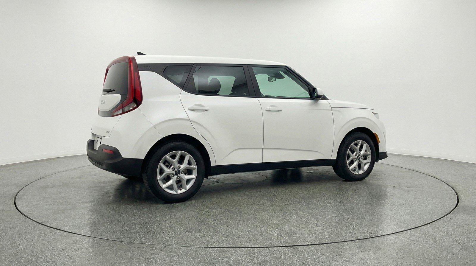 Used 2025 Kia Soul LX w/ LX Technology Package image 9