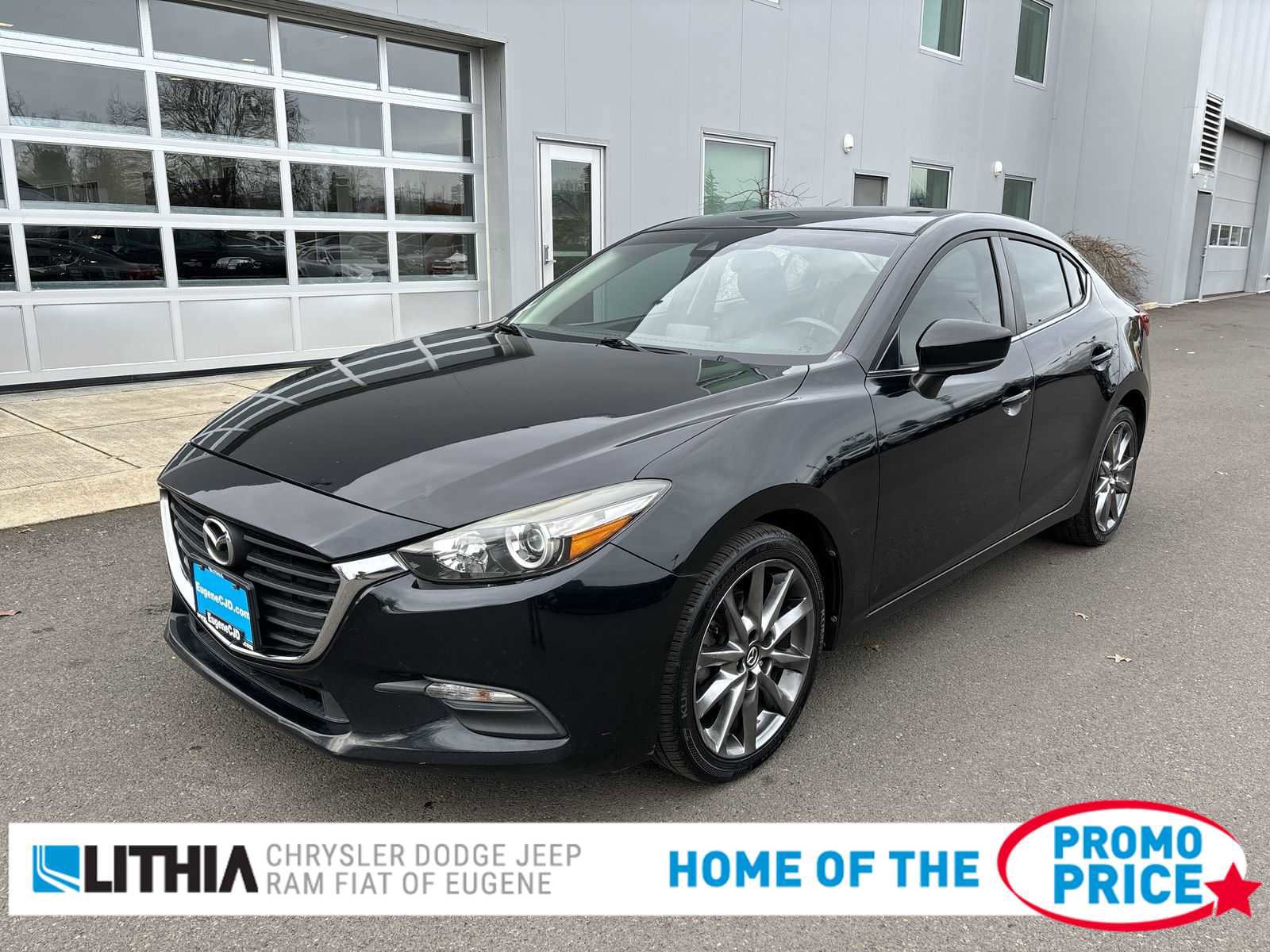 Used 2018 MAZDA MAZDA3 Touring image 1