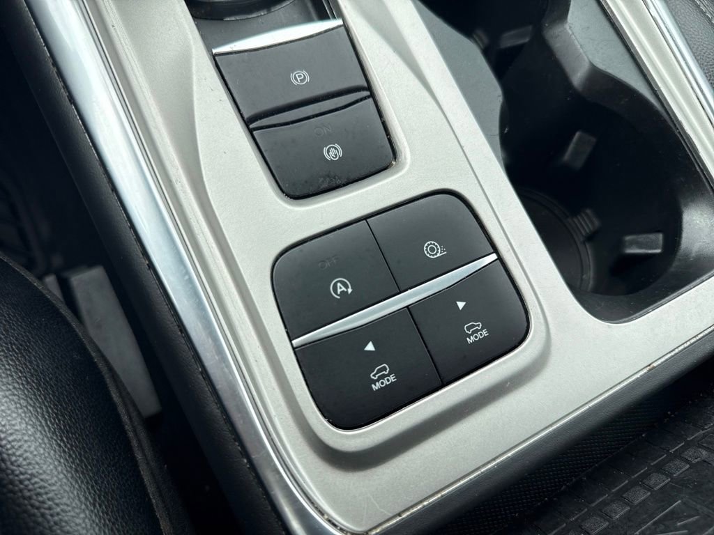 Used 2023 Ford Explorer Limited w/ Limited Technology Package image 32